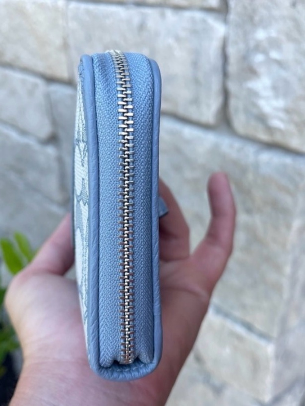 ✨Brand New Coach Dempsey Large Phone Wallet ✨ - Picture 3 of 14